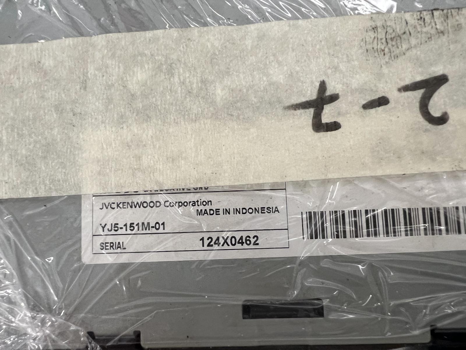 View Auto part Radio/Cd/Dvd/Sat/Tv Mitsubishi 380 2007