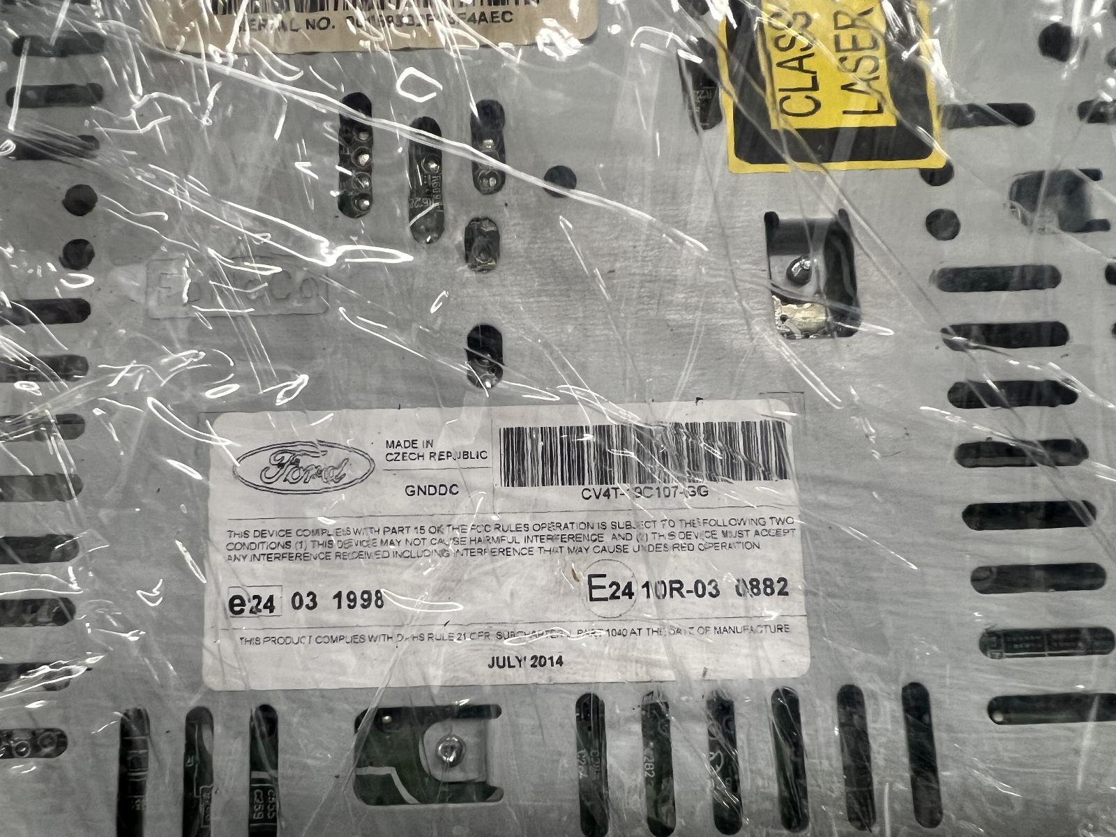 2014 Ford Kuga Radio/Cd/Dvd/Sat/Tv View Auto part Radio/Cd/Dvd/Sat/Tv Ford Kuga 2014