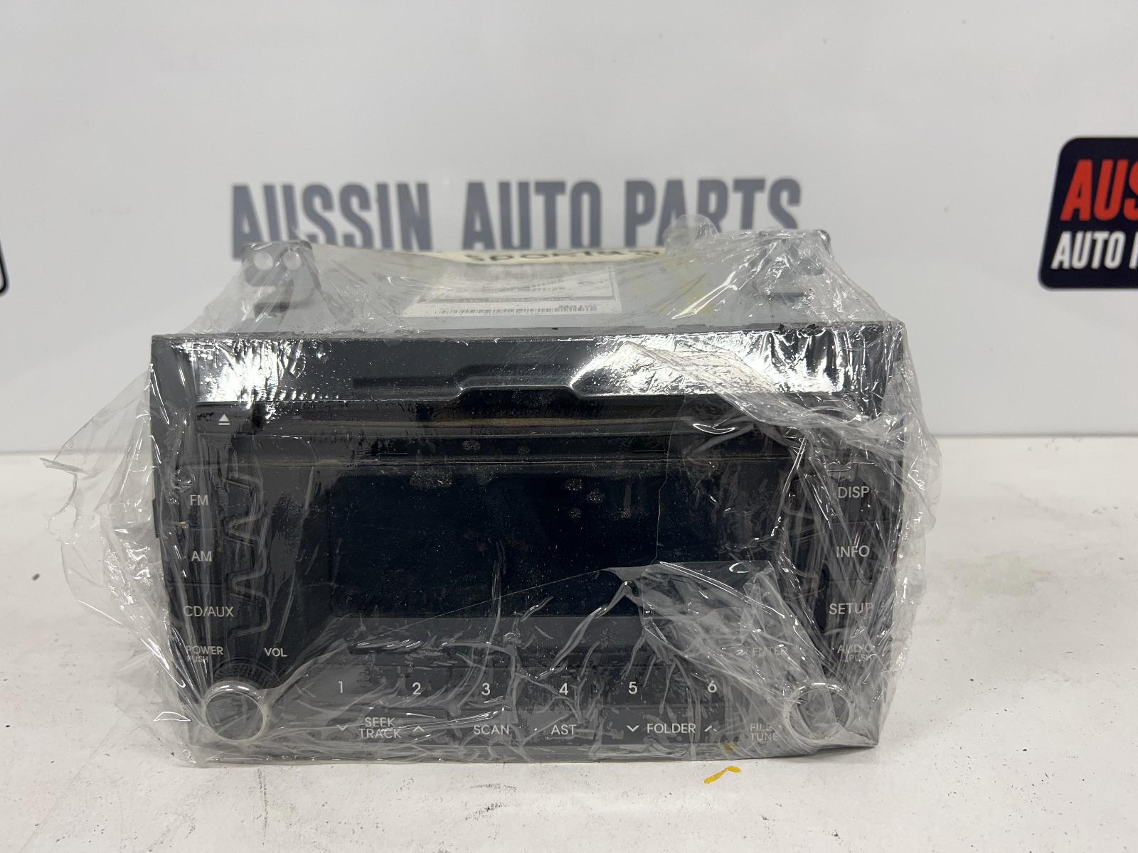 View Auto part Radio/Cd/Dvd/Sat/Tv Kia Sportage 2012